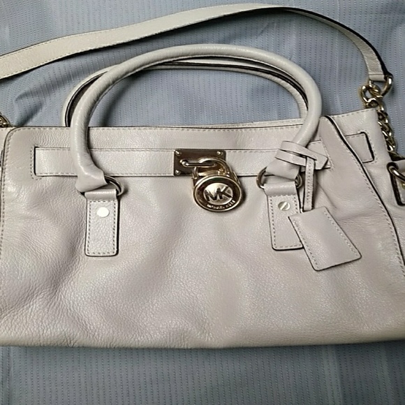 Michael Kors Handbags - Michael Kors Hamilton
